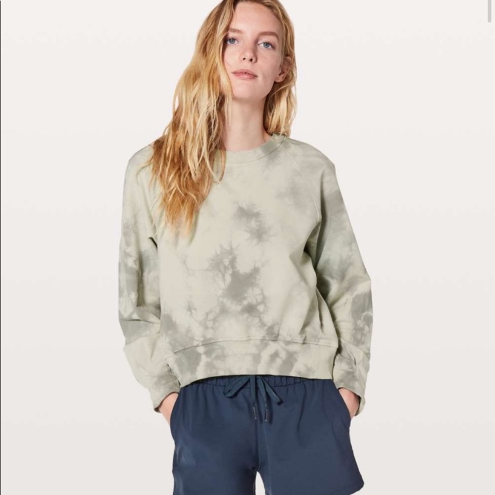 Lululemon tie dye sweatshirt